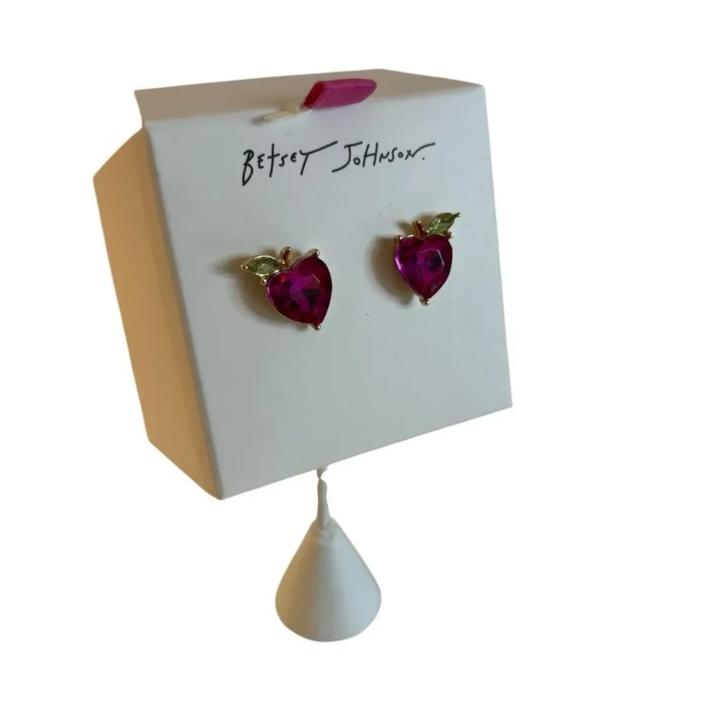 Betsey Johnson Fuchsia Heart Posts. So pretty!!